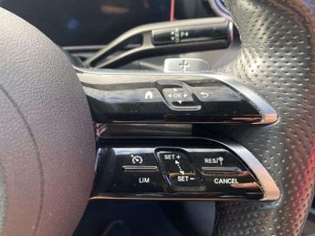MERCEDES-BENZ C CLASS C220D Amg Line Premium 4Dr 9G-Tronic