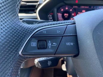 AUDI Q3 2.0 Tdi 35 Black Edition Suv 5Dr Diesel S Tronic Euro 6 (S/S) (1