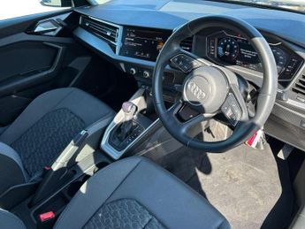 AUDI A1 1.0 Tfsi 30 Sport Sportback 5Dr Petrol S Tronic Euro 6 (S/S) (11