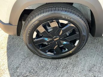 DACIA SPRING 24Kwh Extreme 100 75Kw 5Dr Auto