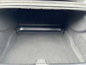 MERCEDES-BENZ EQE Eqe 300 180Kw Amg Line Premium Plus 89Kwh 4Dr Auto