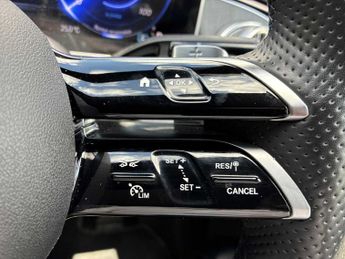 MERCEDES-BENZ EQE Eqe 300 180Kw Amg Line Premium 89Kwh 4Dr Auto