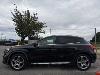 MERCEDES-BENZ GLA Gla 200D 4Matic Amg Line 5Dr Auto