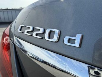 MERCEDES-BENZ C CLASS C220D Amg Line Premium 4Dr 9G-Tronic