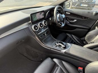 MERCEDES-BENZ C CLASS C220D Amg Line Premium 4Dr 9G-Tronic