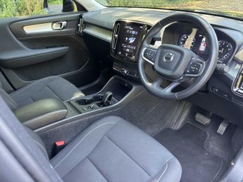 VOLVO XC40 1.5 T3 [163] Momentum 5Dr Geartronic