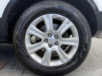 LAND ROVER RANGE ROVER EVOQUE 2.0 Td4 Se Tech 5Dr Auto