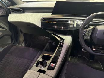 PEUGEOT 5008 73Kwh Gt Suv 5Dr Electric Auto (210 Ps)