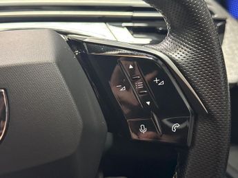 PEUGEOT 5008 73Kwh Gt Suv 5Dr Electric Auto (210 Ps)