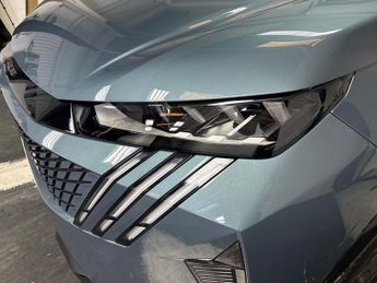 PEUGEOT 5008 73Kwh Gt Suv 5Dr Electric Auto (210 Ps)