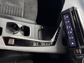 PEUGEOT 5008 73Kwh Gt Suv 5Dr Electric Auto (210 Ps)