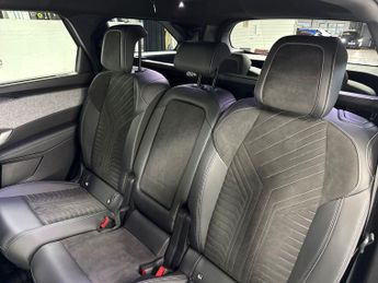 PEUGEOT 5008 73Kwh Gt Suv 5Dr Electric Auto (210 Ps)