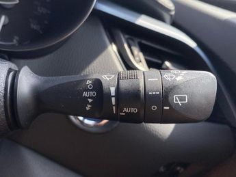 TOYOTA C-HR 1.8 Vvt-H Design Suv 5Dr Petrol Hybrid Cvt Euro 6 (S/S) (122 Ps)