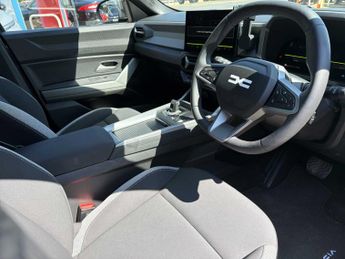 DACIA BIGSTER 1.8 Hybrid 155 Journey 5Dr Auto