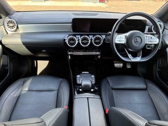 MERCEDES-BENZ CLA Cla 200 Amg Line Executive 4Dr Tip Auto