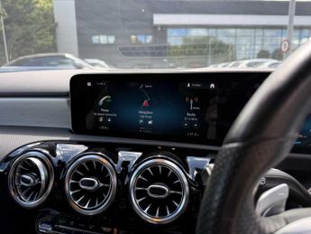MERCEDES-BENZ A CLASS A180D Amg Line Premium Plus 5Dr Auto