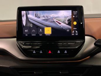 VOLKSWAGEN ID.4 Pro Performance 77Kwh Life Suv 5Dr Electric Auto (204 Ps)