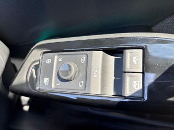 VOLKSWAGEN ID.3 Pure 52Kwh Match Hatchback 5Dr Electric Auto (170 Ps)