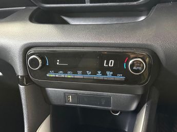 TOYOTA YARIS Toyota Yaris 1.5 Hybrid Design 5Dr Cvt