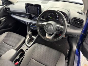 TOYOTA YARIS Toyota Yaris 1.5 Hybrid Design 5Dr Cvt