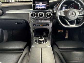 MERCEDES-BENZ GLC Glc 220D 4Matic Amg Line 5Dr 9G-Tronic