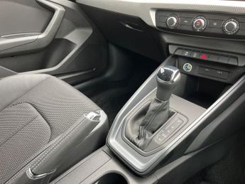 AUDI A1 1.0 Tfsi 25 Black Edition Sportback 5Dr Petrol S Tronic Euro 6 (