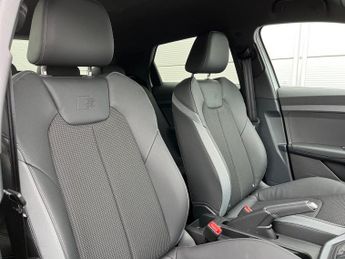 AUDI A1 1.0 Tfsi 25 Black Edition Sportback 5Dr Petrol S Tronic Euro 6 (