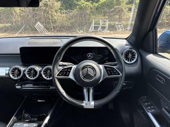 MERCEDES-BENZ EQB Eqb 250+ 140Kw Sport Executive 70.5Kwh 5Dr Auto