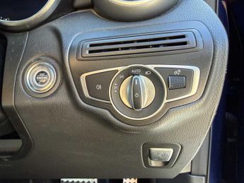MERCEDES-BENZ GLC Glc 300D 4Matic Amg Line Premium Pls 5Dr 9G-Tronic