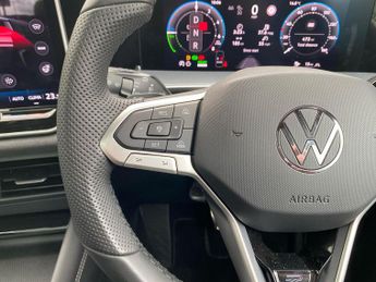 VOLKSWAGEN TAYRON 1.5 Tsi Ehybrid 19.7Kwh R-Line Suv 5Dr Petrol Plug-In Hybrid Dsg