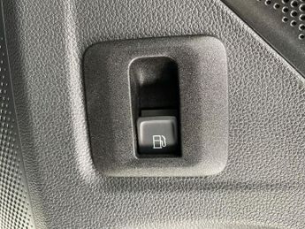 VOLKSWAGEN TAYRON 1.5 Tsi Ehybrid 19.7Kwh R-Line Suv 5Dr Petrol Plug-In Hybrid Dsg