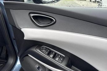 BYD SEAL 6 1.5 Dm-I Boost 5Dr E-Cvt