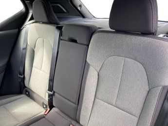 VOLVO XC40 2.0 B3P Core 5Dr Auto
