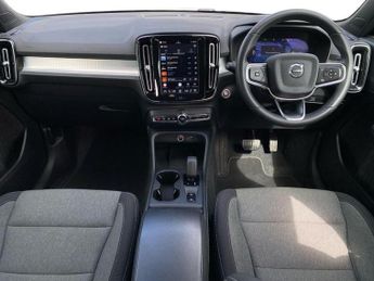 VOLVO XC40 2.0 B3P Core 5Dr Auto