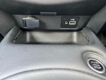 NISSAN JUKE 1.0 Dig-T 114 N-Connecta 5Dr Dct