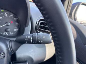 TOYOTA YARIS 1.5 Vvt-H Icon Hatchback 5Dr Petrol Hybrid E-Cvt Euro 6 (S/S) (1