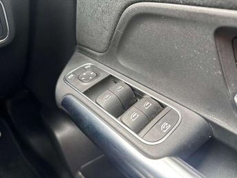 MERCEDES-BENZ GLA Gla 200 Amg Line 5Dr Auto