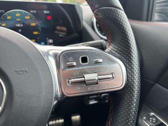 MERCEDES-BENZ GLA Gla 200 Amg Line 5Dr Auto