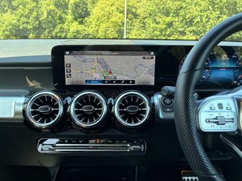 MERCEDES-BENZ GLB Glb 200 Amg Line Premium 5Dr 7G-Tronic