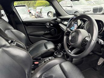 MINI HATCHBACK 1.5 Cooper Sport 5Dr Auto