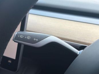 TESLA MODEL Y (Dual Motor) Long Range Suv 5Dr Electric Auto 4Wde (384 Bhp)