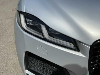 JAGUAR F-PACE 2.0 D200 R-Dynamic Black 5Dr Auto Awd