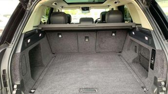 LAND ROVER RANGE ROVER 3.0 P400 Hse 4Dr Auto