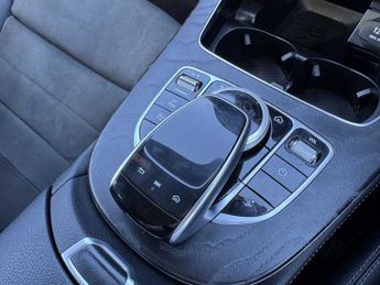 MERCEDES-BENZ E CLASS E220D Amg Line Premium Plus 2Dr 9G-Tronic