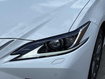 LEXUS ES 300H 2.5 F-Sport 4Dr Cvt
