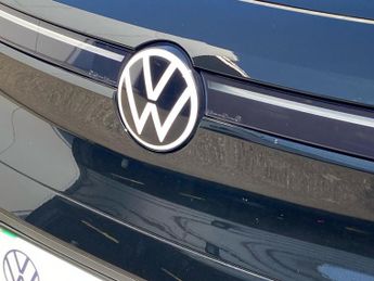 VOLKSWAGEN ID.5 Pro Performance 77Kwh Style Suv 5Dr Electric Auto (204 Ps)
