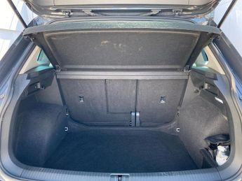 VOLKSWAGEN TIGUAN 2.0 Tdi Life Suv 5Dr Diesel Dsg Euro 6 (S/S) (150 Ps)