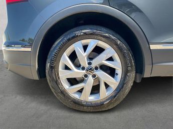 VOLKSWAGEN TIGUAN 2.0 Tdi Life Suv 5Dr Diesel Dsg Euro 6 (S/S) (150 Ps)