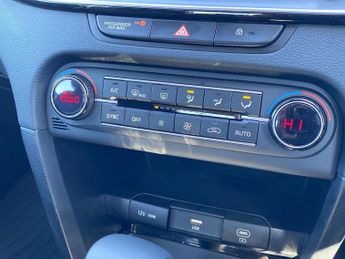 KIA XCEED 1.0T Gdi Isg 113 Pure 5Dr Dct