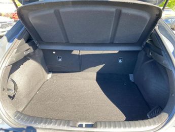 KIA XCEED 1.0T Gdi Isg 113 Pure 5Dr Dct